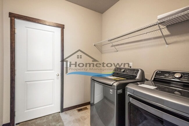 Building Photo - Woodbridge South Home with 4 Bedrooms and 3 Bathrooms in Post Falls build in 2021!