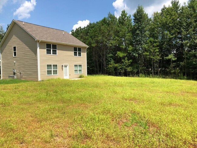 Building Photo - Price Drop Alert!  Fall Rental Specials Av...