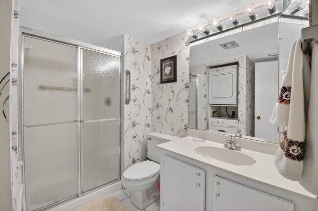 Building Photo - 7979 Eastlake Dr
