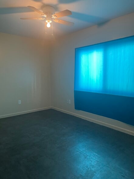 2nd Bedroom - 3418 S Robertson St