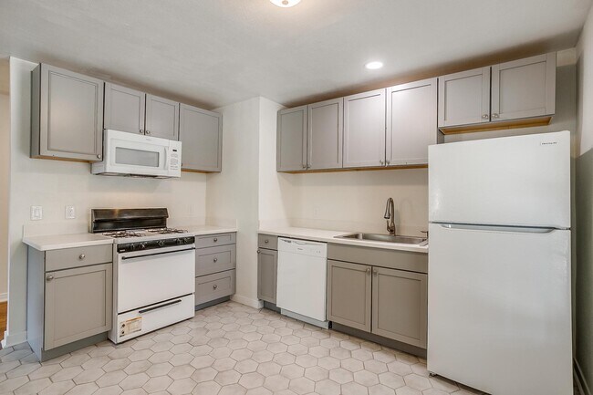 Building Photo - 3647 Washburn Ave