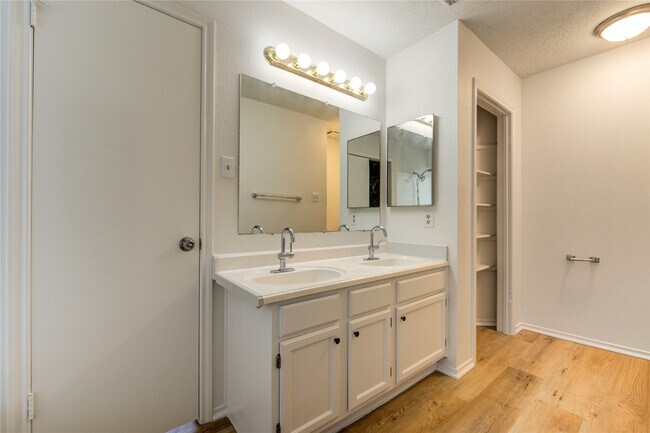 Building Photo - 18418 Arbormont Dr