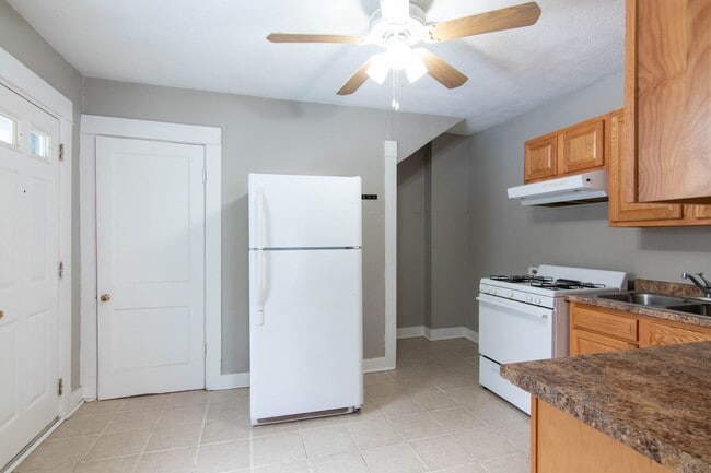 Building Photo - Garden Dr 1500-1502 MLR