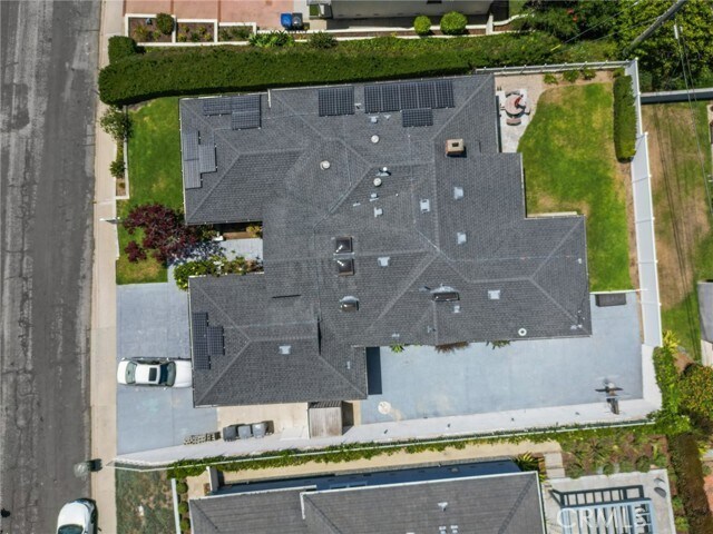 Building Photo - 321 Vía San Sebastian