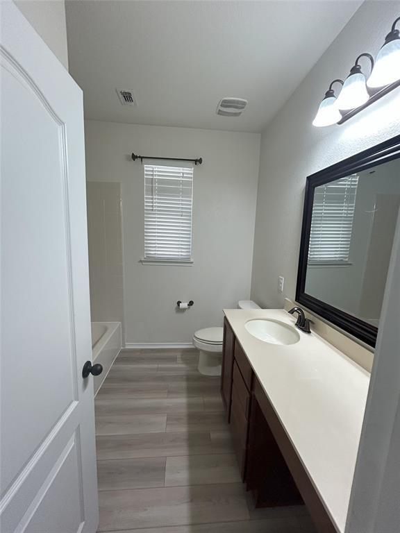 Building Photo - 307 Alamosa Dr