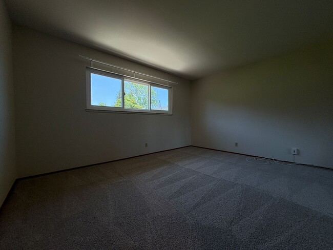 Building Photo - Charming Palo Alto Home with Beautiful Lan...