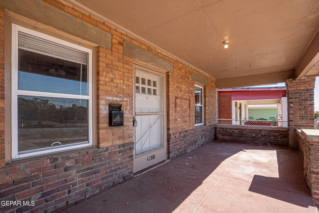 Building Photo - 3611 Mountain Ave