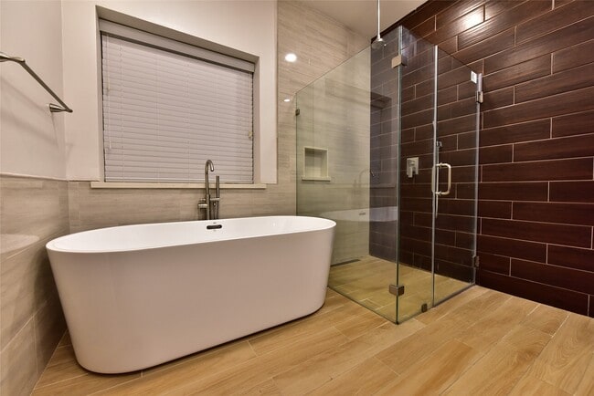 Building Photo - 2339 Bent River Dr