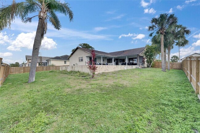 Building Photo - 811 Eagle Ln