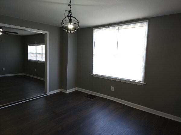 Building Photo - 127 Fain St