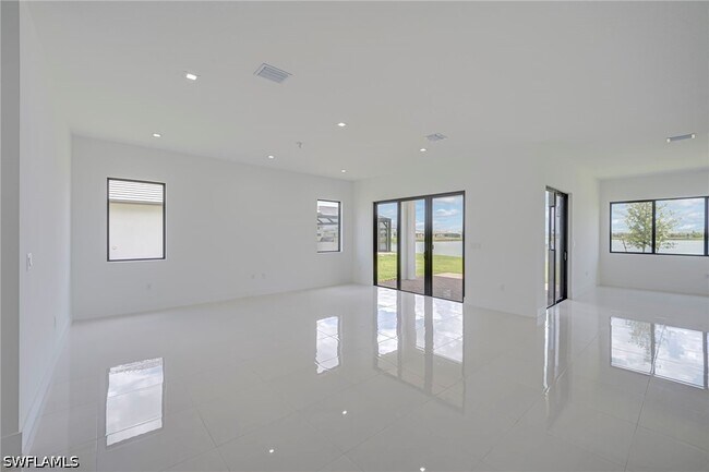 Building Photo - 4775 Quercia Dr
