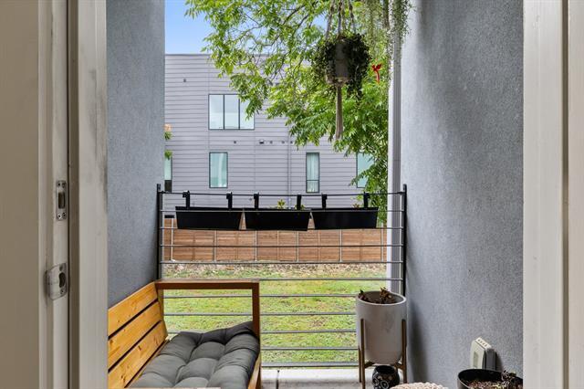 Building Photo - 2222 Moser Ave