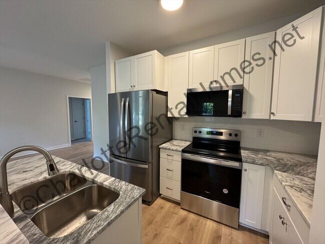 Building Photo - New Construction Single Family Home!