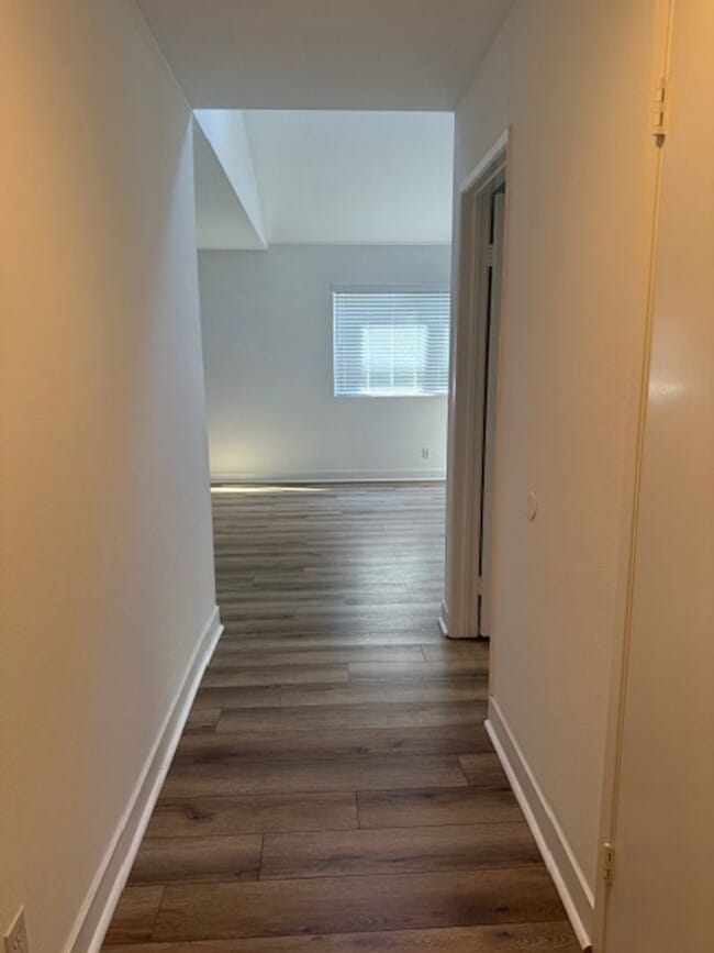 Building Photo - Dual Master Suites Condo in Foothill Ranch
