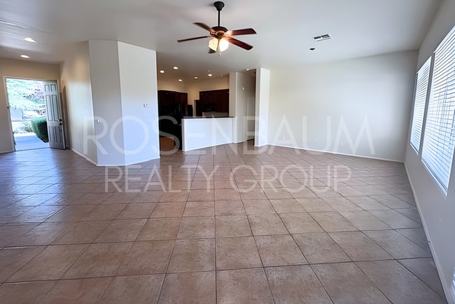 Building Photo - 8190 N Turning Leaf Dr