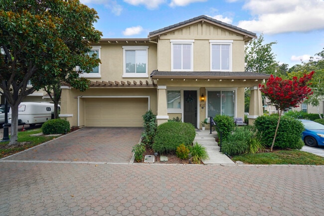 Building Photo - 5884 Cedarwood Cmn