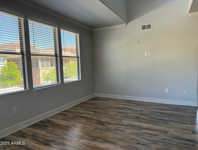 Building Photo - 20100 N 78th Pl