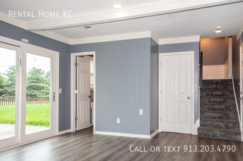 Building Photo - 2116 E 144th St