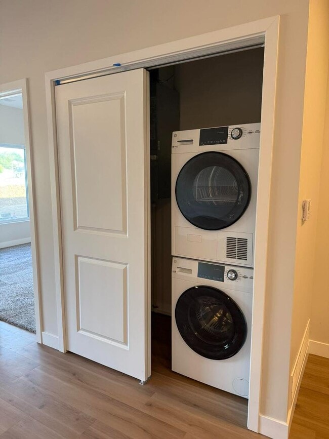 Building Photo - 2305 Ave G