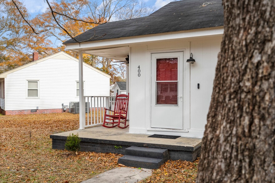 Building Photo - 400 Arbor St