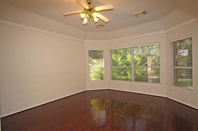 Building Photo - 3018 Ravensport Dr