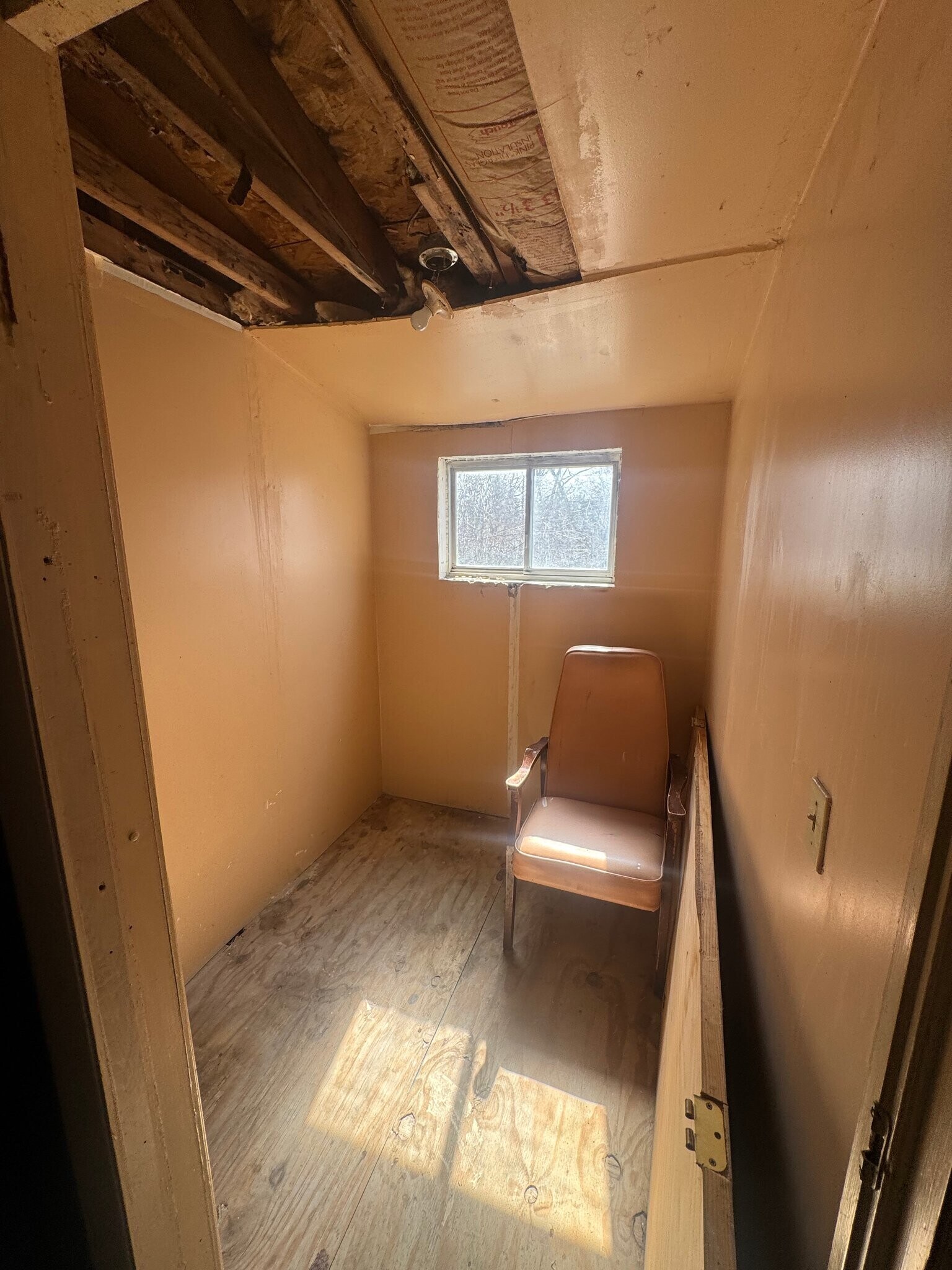 Building Photo - 711 W Dewey St