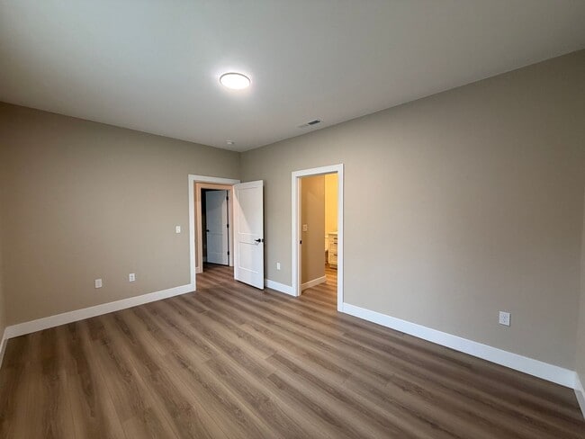 Building Photo - 2117 Carr Rd