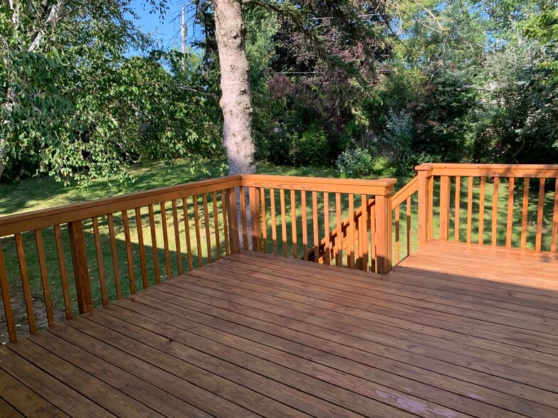 Building Photo - 236 N 17th Dr