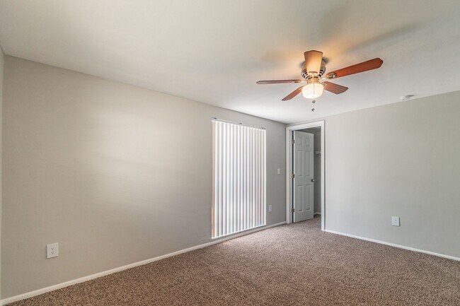 Building Photo - 3/2/1 in Port Richey