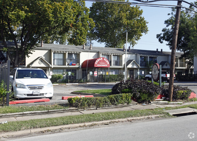 Primary Photo - Cedar Glen Apartments