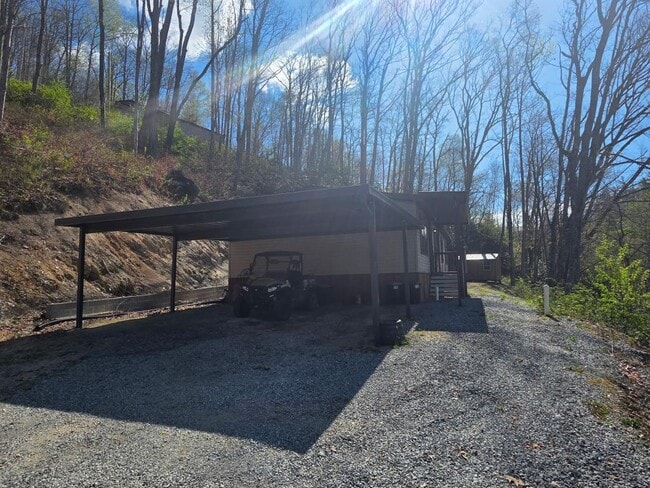 Building Photo - 107 Huckleberry Knob Ln