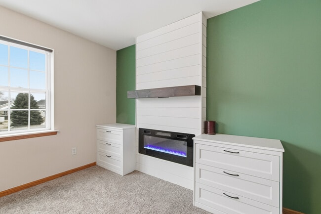 Building Photo - 1179 St Albert the Great Ct