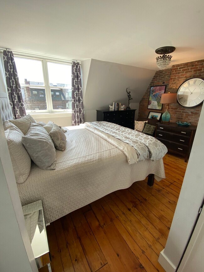 Building Photo - 52 E Springfield St