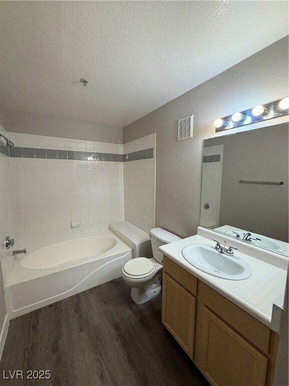 Building Photo - 950 Seven Hills Dr