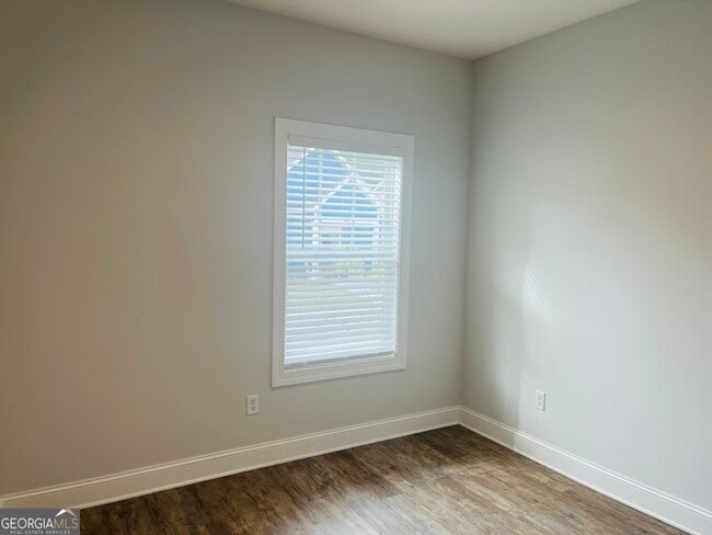 Building Photo - 110 Lenox Cir