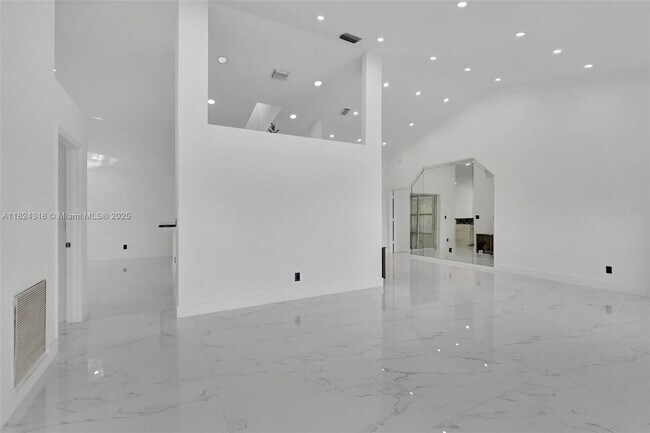 Building Photo - 17084 33rd Rd N