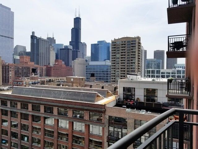Building Photo - 330 N Jefferson St