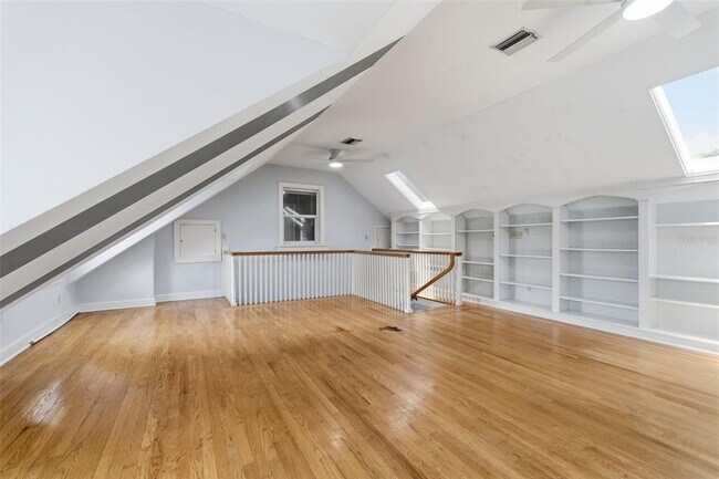 Building Photo - 555 18th Ave NE