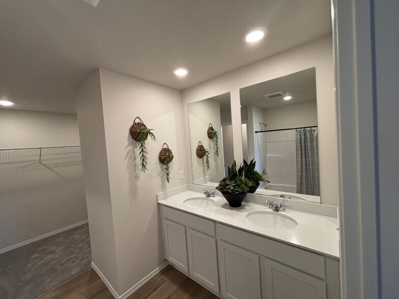 Master bath double vanity - 94 E Spirea Ln