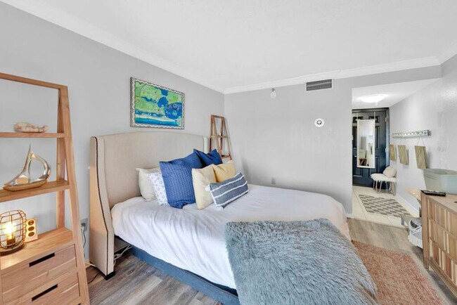 Building Photo - 769 Sundial Ct