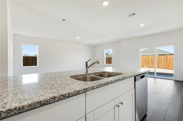 Building Photo - 4948 Redhead Dr