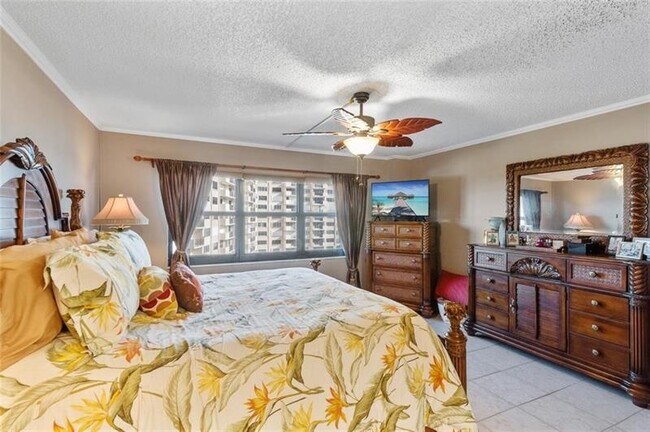 Building Photo - 5000 N Ocean Blvd