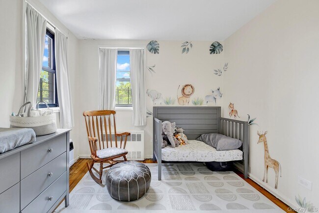 Building Photo - 1200 E 53rd St