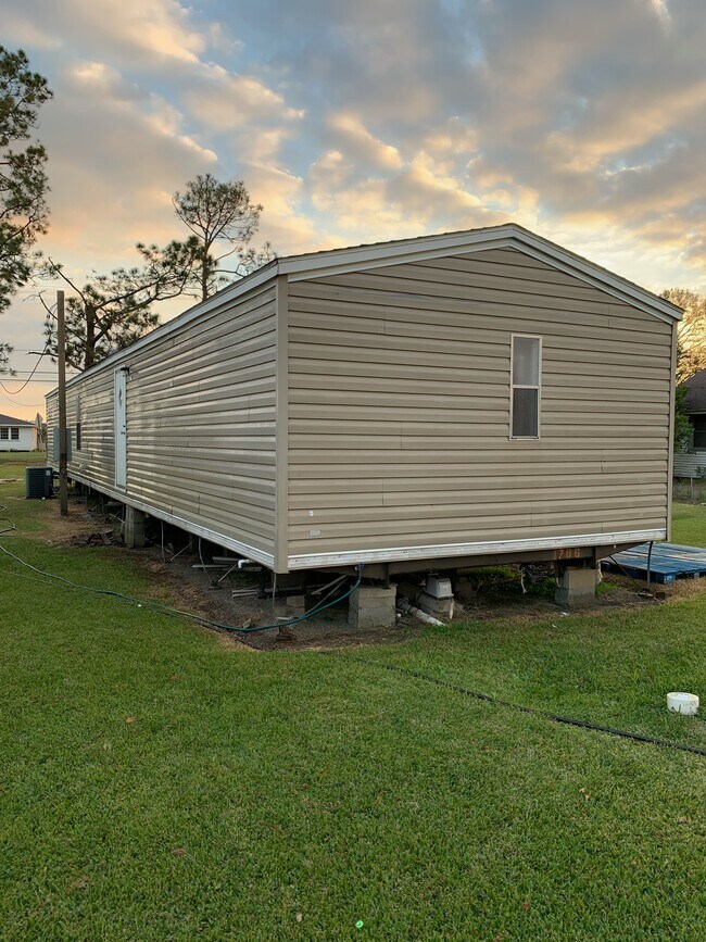 39406 LA642 39406 LA642 Paulina LA 70763 Apartment Finder