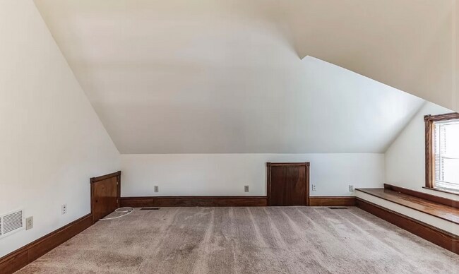 Building Photo - 108 High St