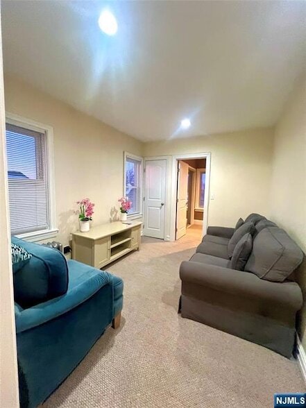 Building Photo - 31 Hedden Terrace