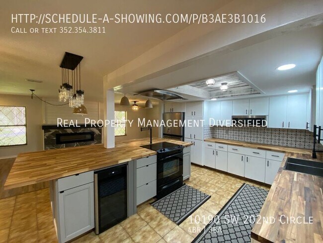 Building Photo - Rainbow Springs  Woodlands - 4/3/2 - Plus ...