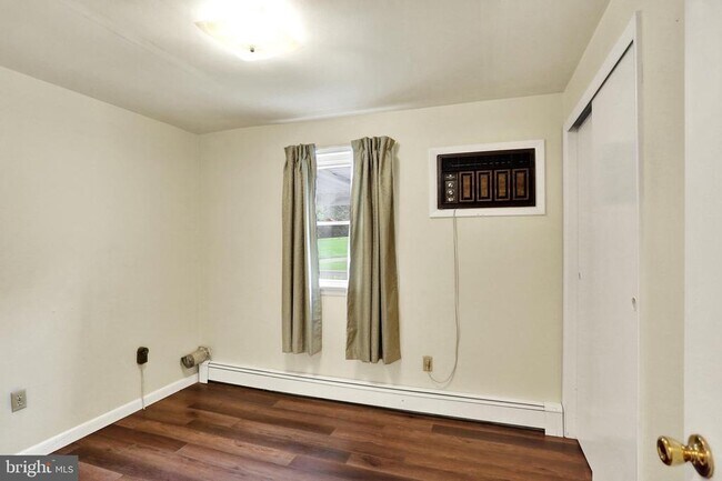 Building Photo - 36 Antietam Rd