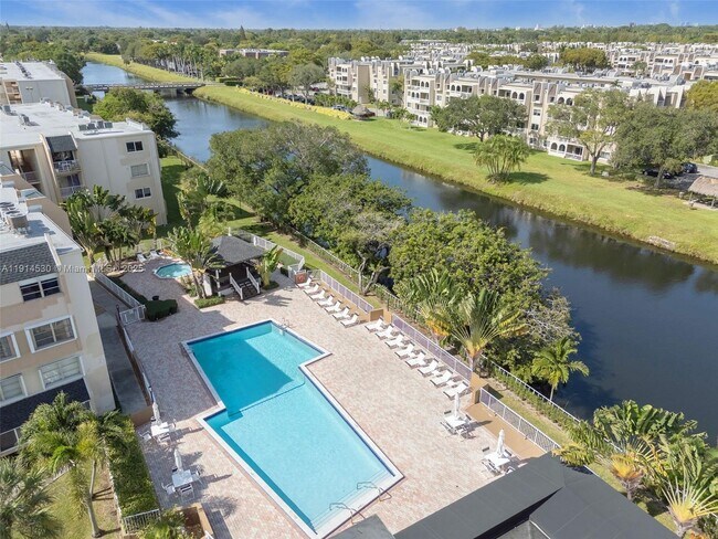 Building Photo - 7785 SW 86th St