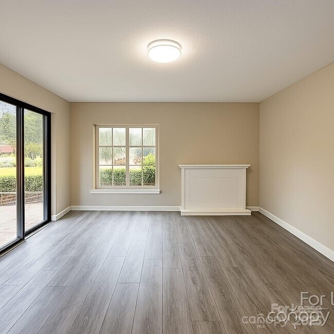 Building Photo - 8033 Cedar Glen Dr